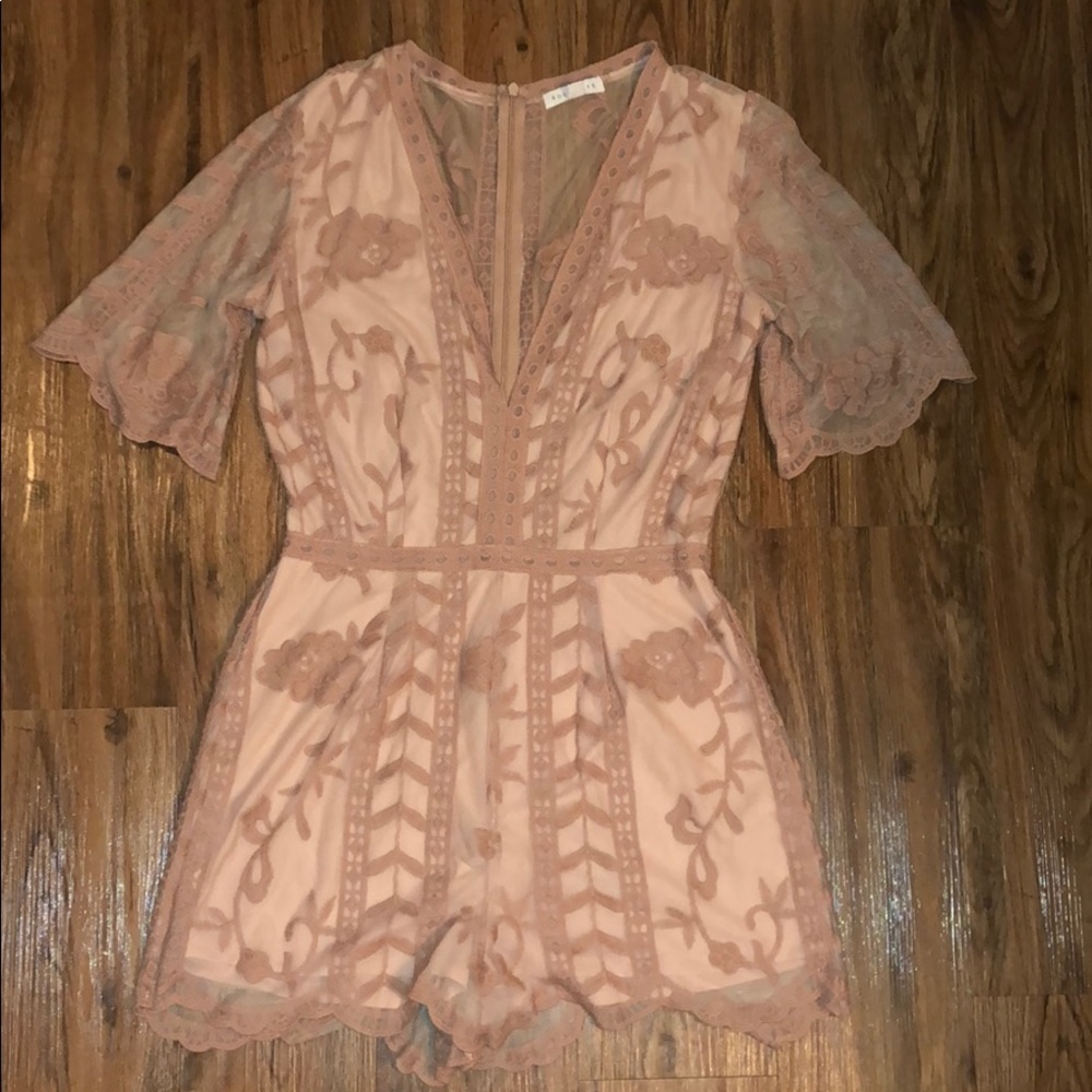 Dusty pink lace romper